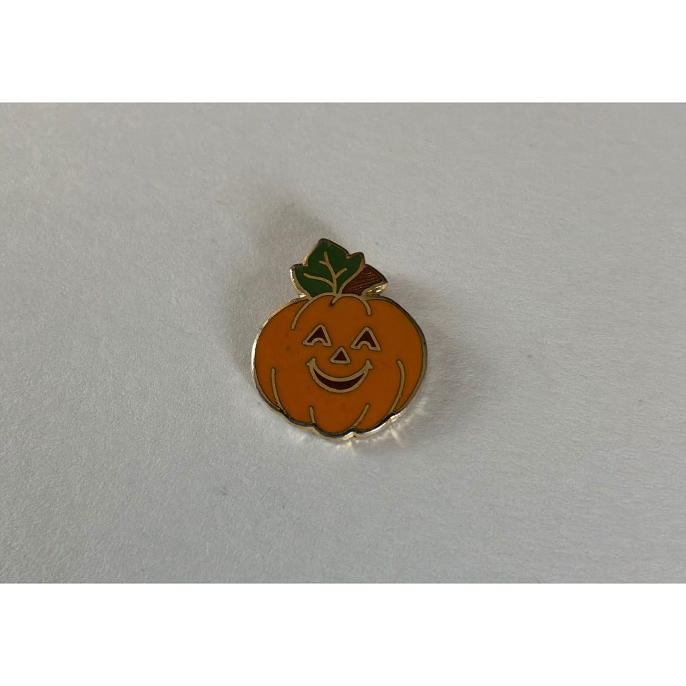 Hallmark Cards 1989 Pumpkin Jack-O-Lantern Halloween Pin Brooch Jewelry